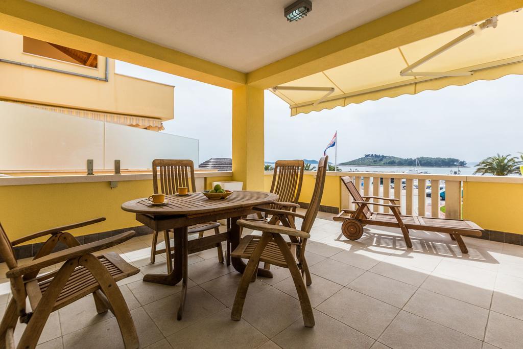 Villa Ljubica Pakostane Luaran gambar