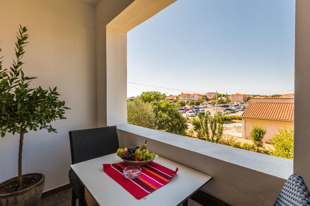 Villa Ljubica Pakostane Luaran gambar